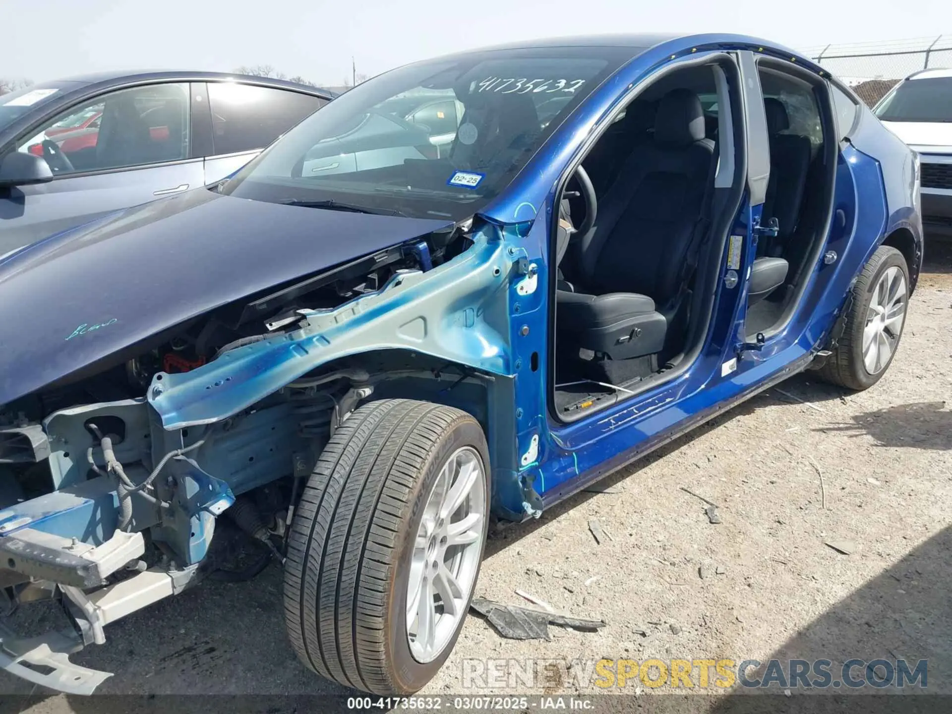 19 fotografías del automóvil dañado 7SAYGDEE4RA247417 TESLA MODEL Y 2024