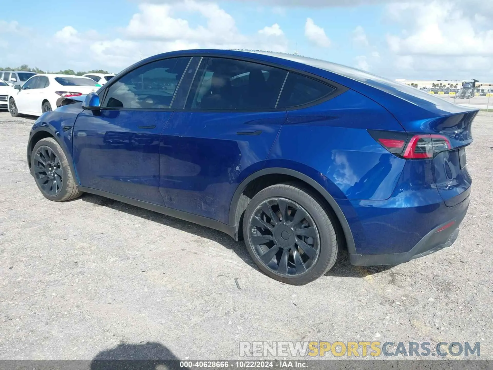 3 fotografías del automóvil dañado 7SAYGDEE4RA249149 TESLA MODEL Y 2024
