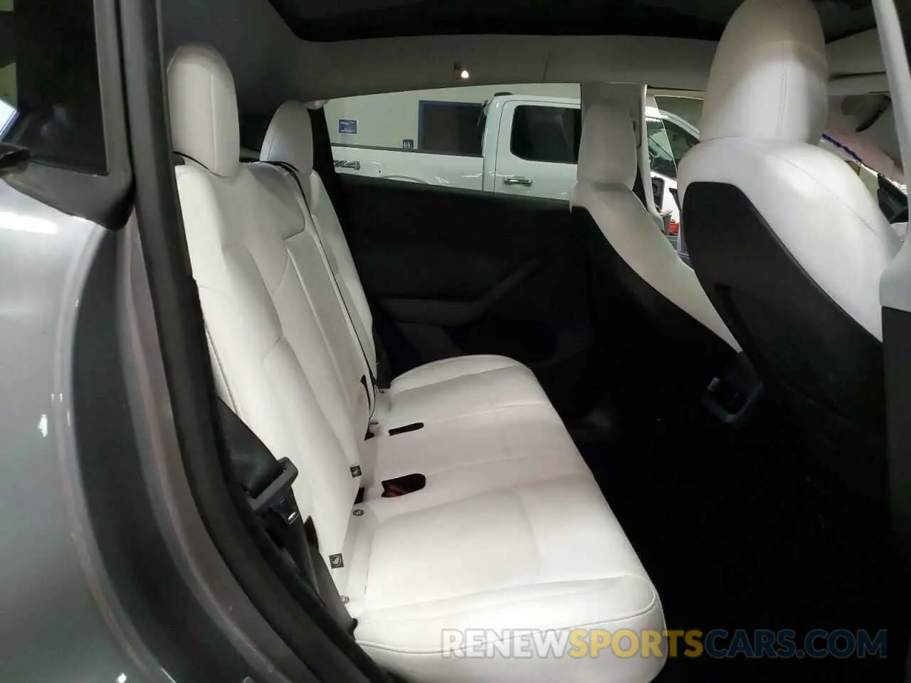 10 fotografías del automóvil dañado 7SAYGDEE4RA318180 TESLA MODEL Y 2024