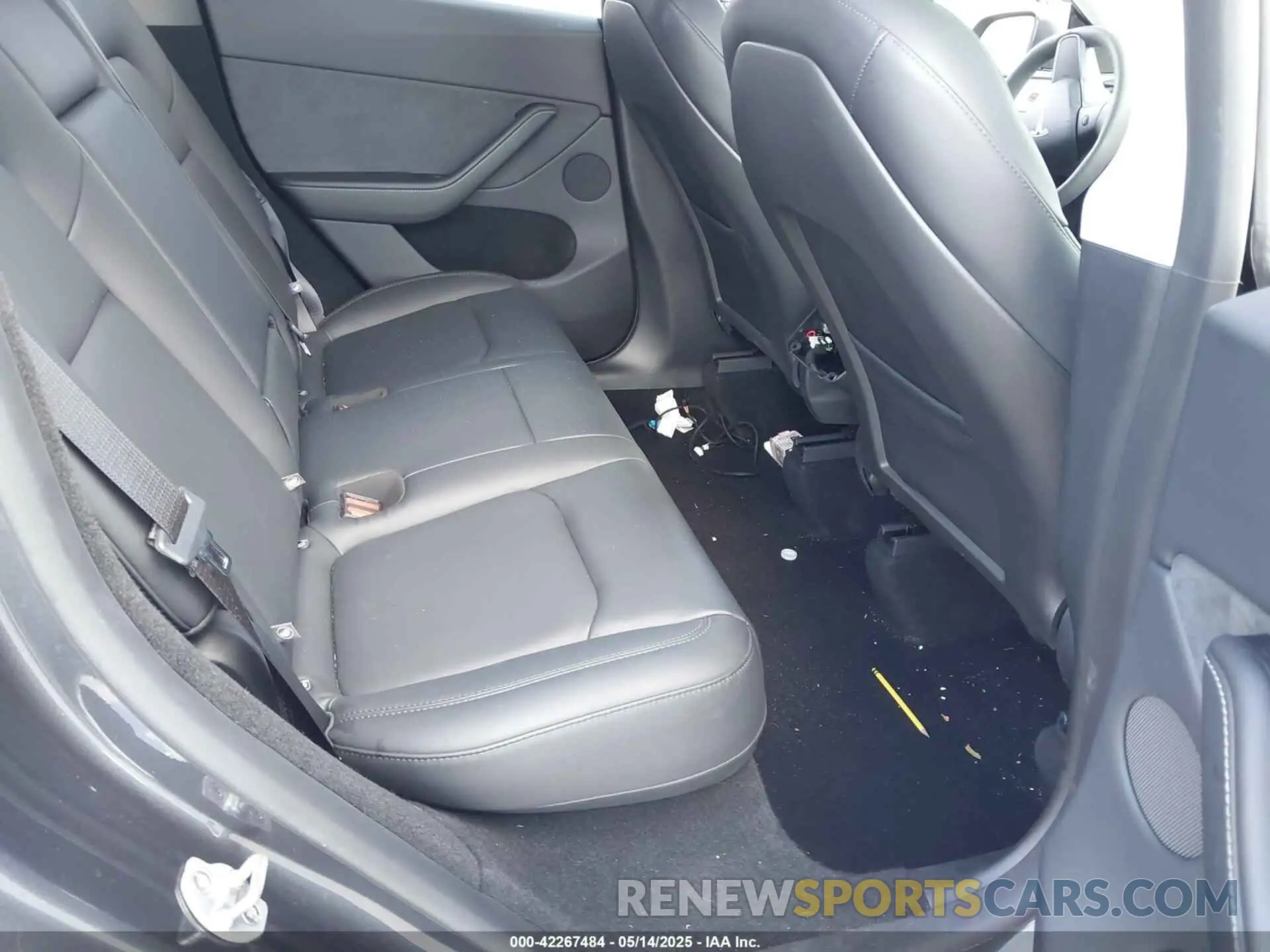 8 fotografías del automóvil dañado 7SAYGDEE4RA322410 TESLA MODEL Y 2024