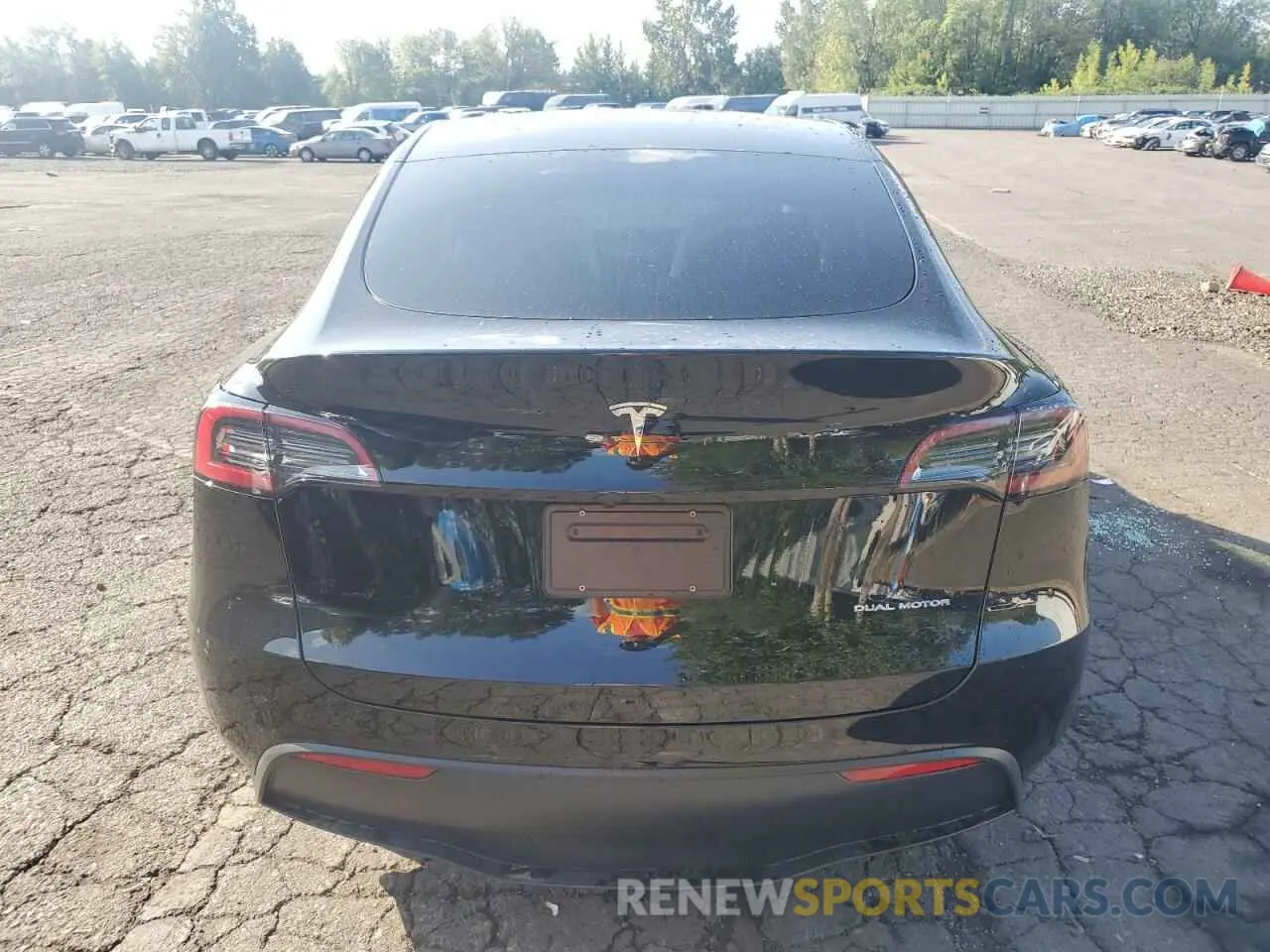 6 fotografías del automóvil dañado 7SAYGDEE4RF075098 TESLA MODEL Y 2024