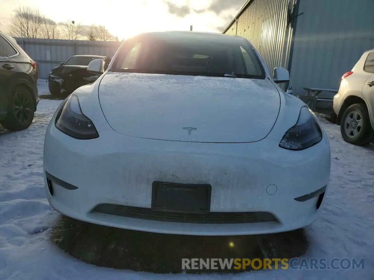 5 fotografías del automóvil dañado 7SAYGDEE4RF079118 TESLA MODEL Y 2024