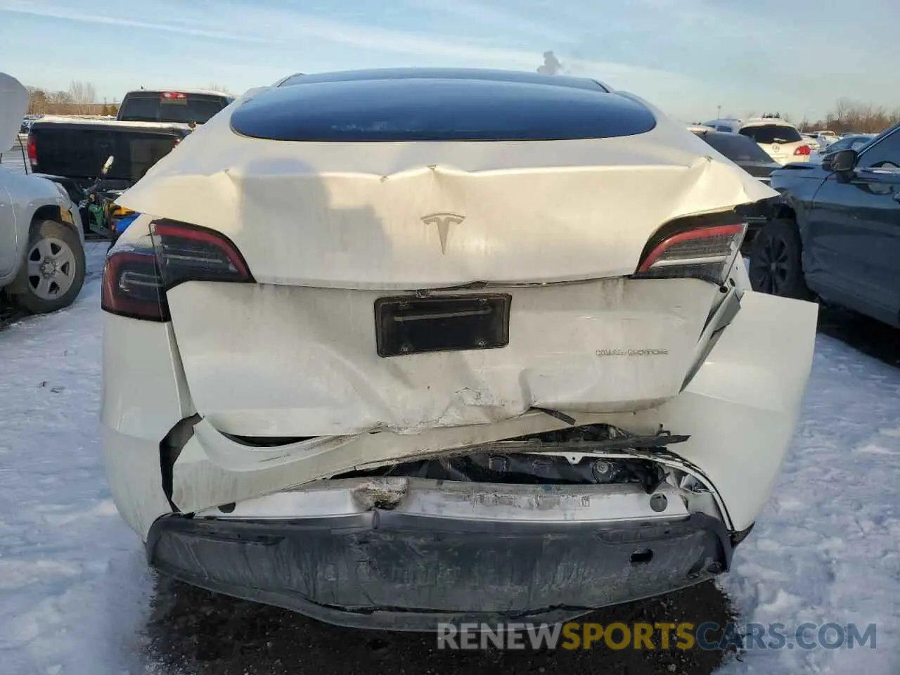6 fotografías del automóvil dañado 7SAYGDEE4RF079118 TESLA MODEL Y 2024