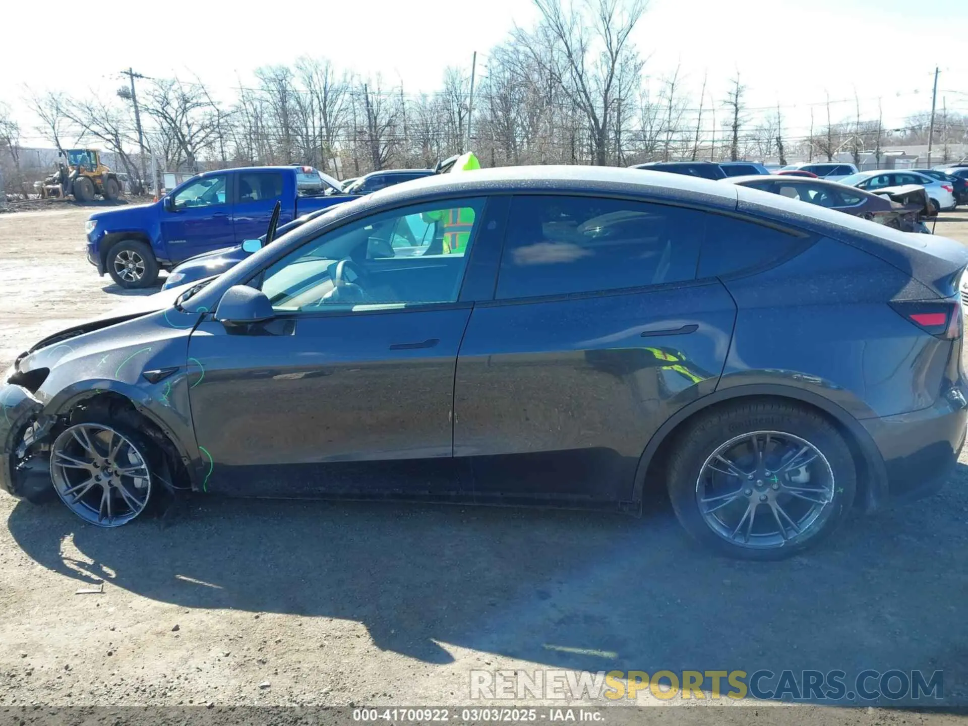 14 fotografías del automóvil dañado 7SAYGDEE4RF149457 TESLA MODEL Y 2024