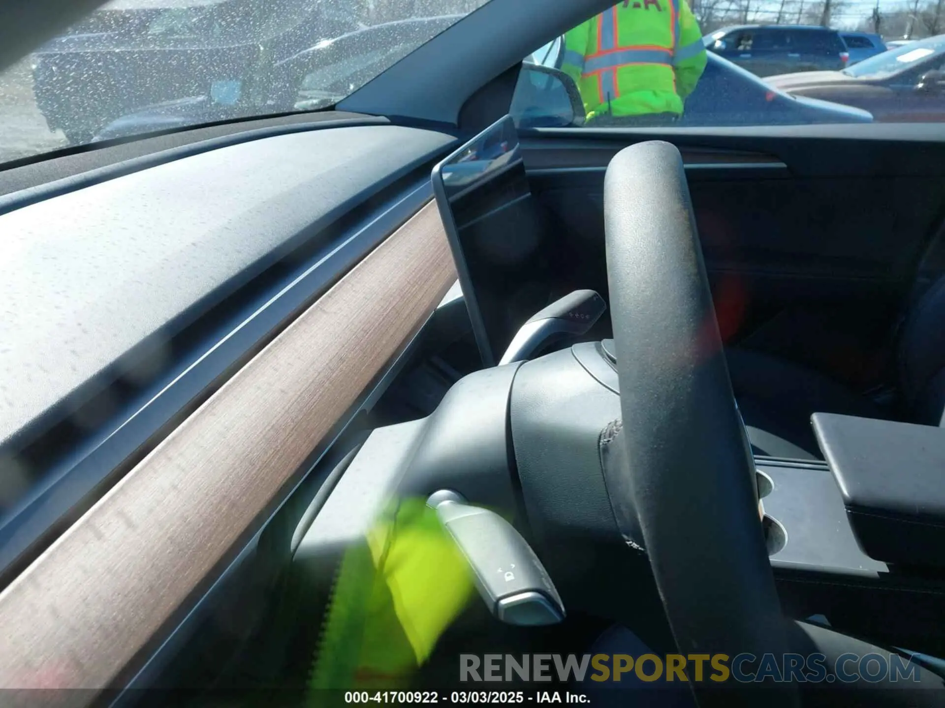 18 fotografías del automóvil dañado 7SAYGDEE4RF149457 TESLA MODEL Y 2024