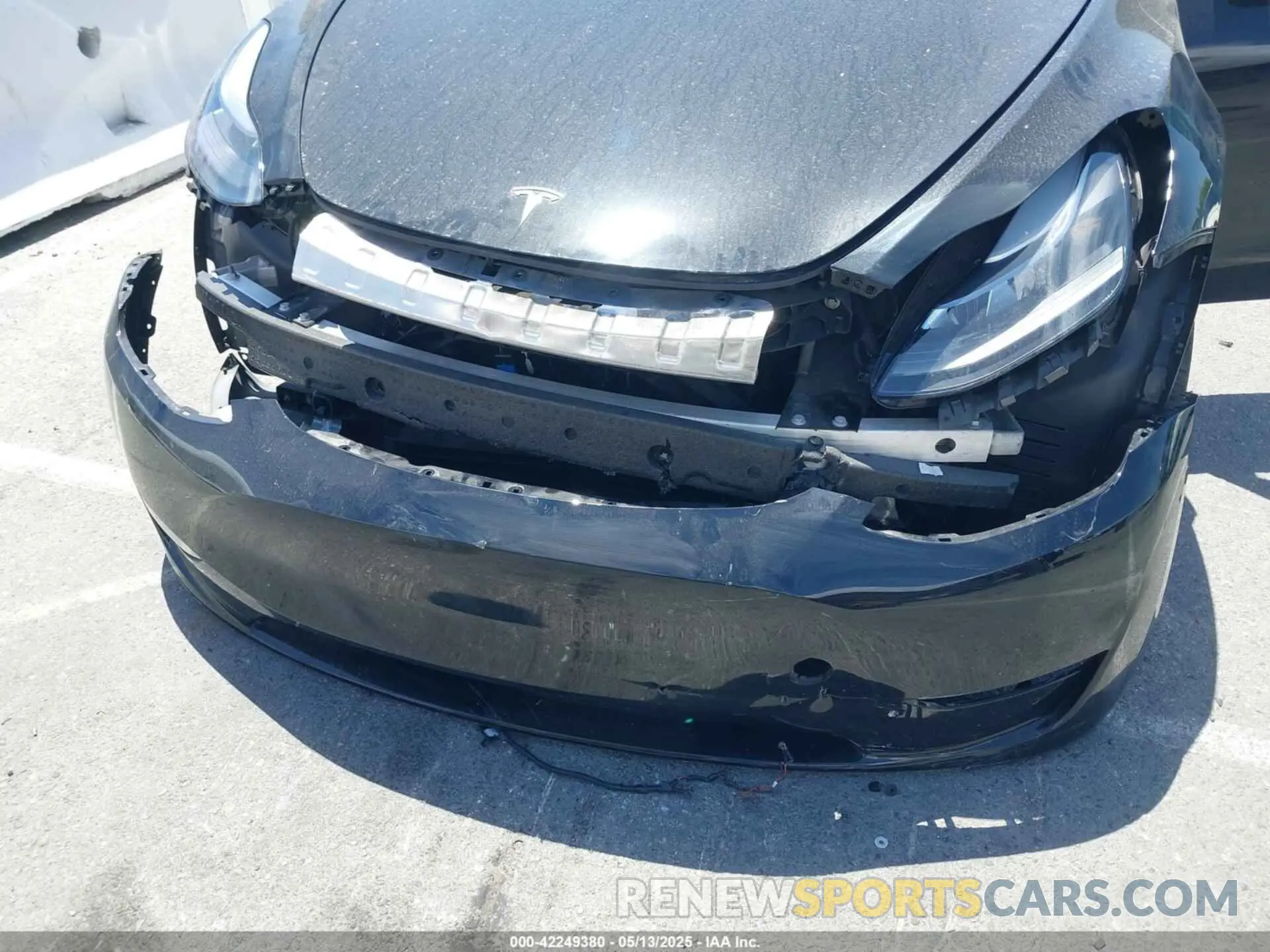 19 fotografías del automóvil dañado 7SAYGDEE5RA220193 TESLA MODEL Y 2024