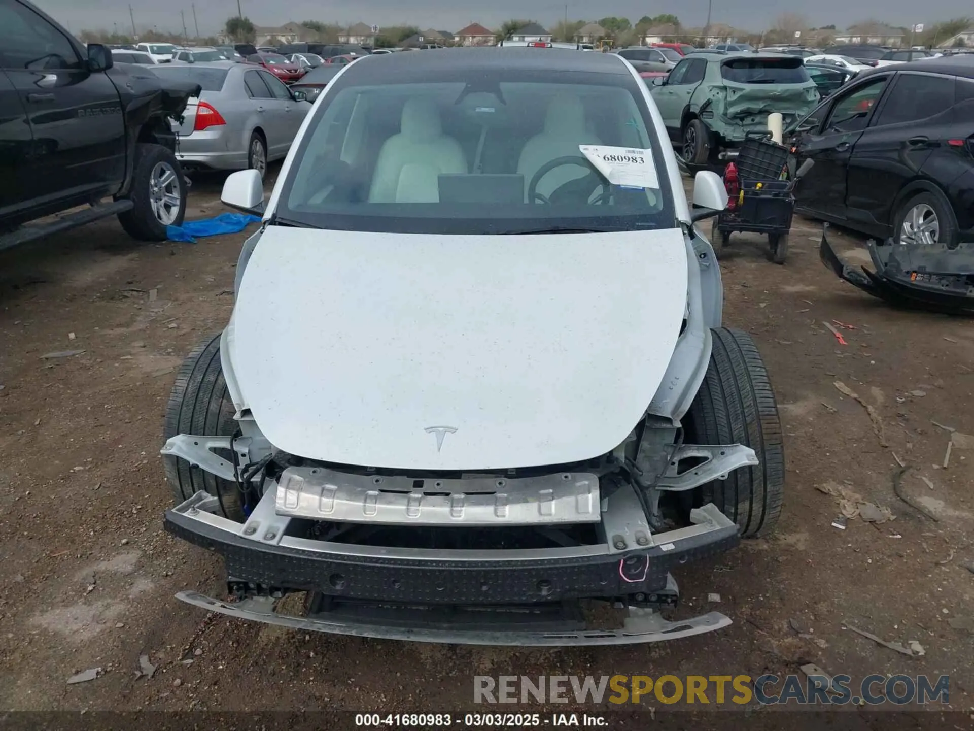 6 fotografías del automóvil dañado 7SAYGDEE5RA220498 TESLA MODEL Y 2024