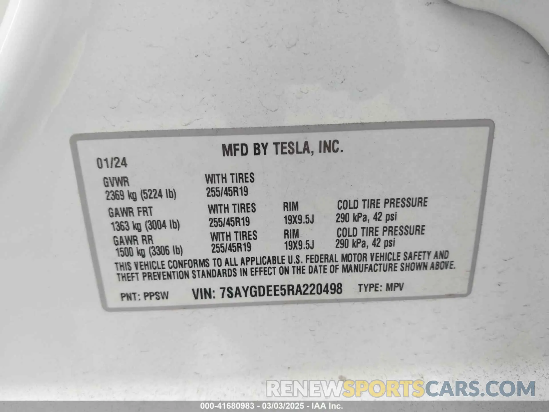 9 fotografías del automóvil dañado 7SAYGDEE5RA220498 TESLA MODEL Y 2024