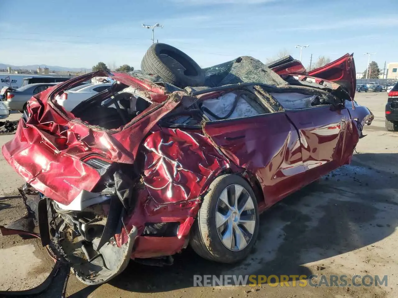 3 fotografías del automóvil dañado 7SAYGDEE5RA223790 TESLA MODEL Y 2024