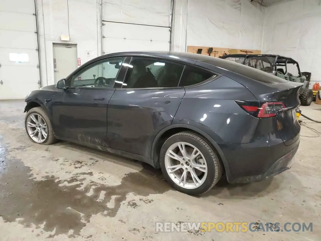 2 fotografías del automóvil dañado 7SAYGDEE5RA237687 TESLA MODEL Y 2024