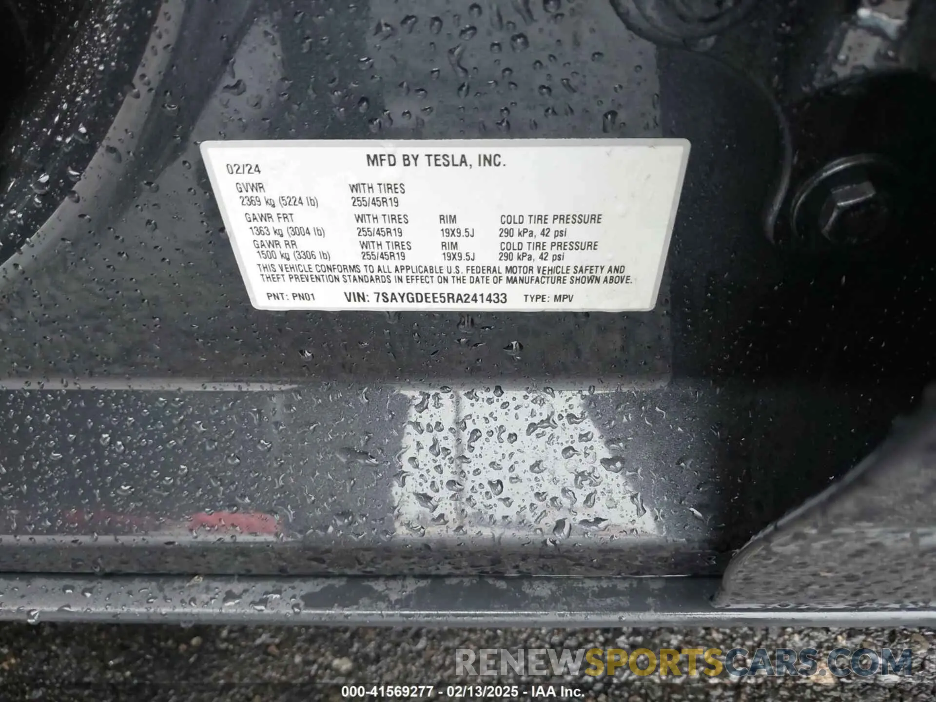 9 fotografías del automóvil dañado 7SAYGDEE5RA241433 TESLA MODEL Y 2024