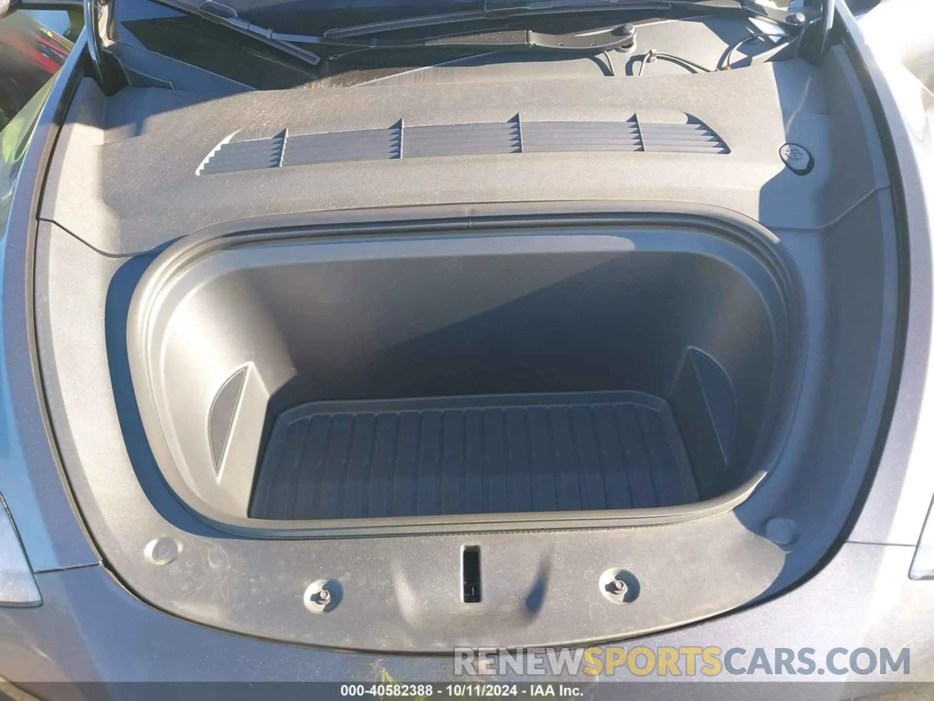 10 fotografías del automóvil dañado 7SAYGDEE5RA247944 TESLA MODEL Y 2024