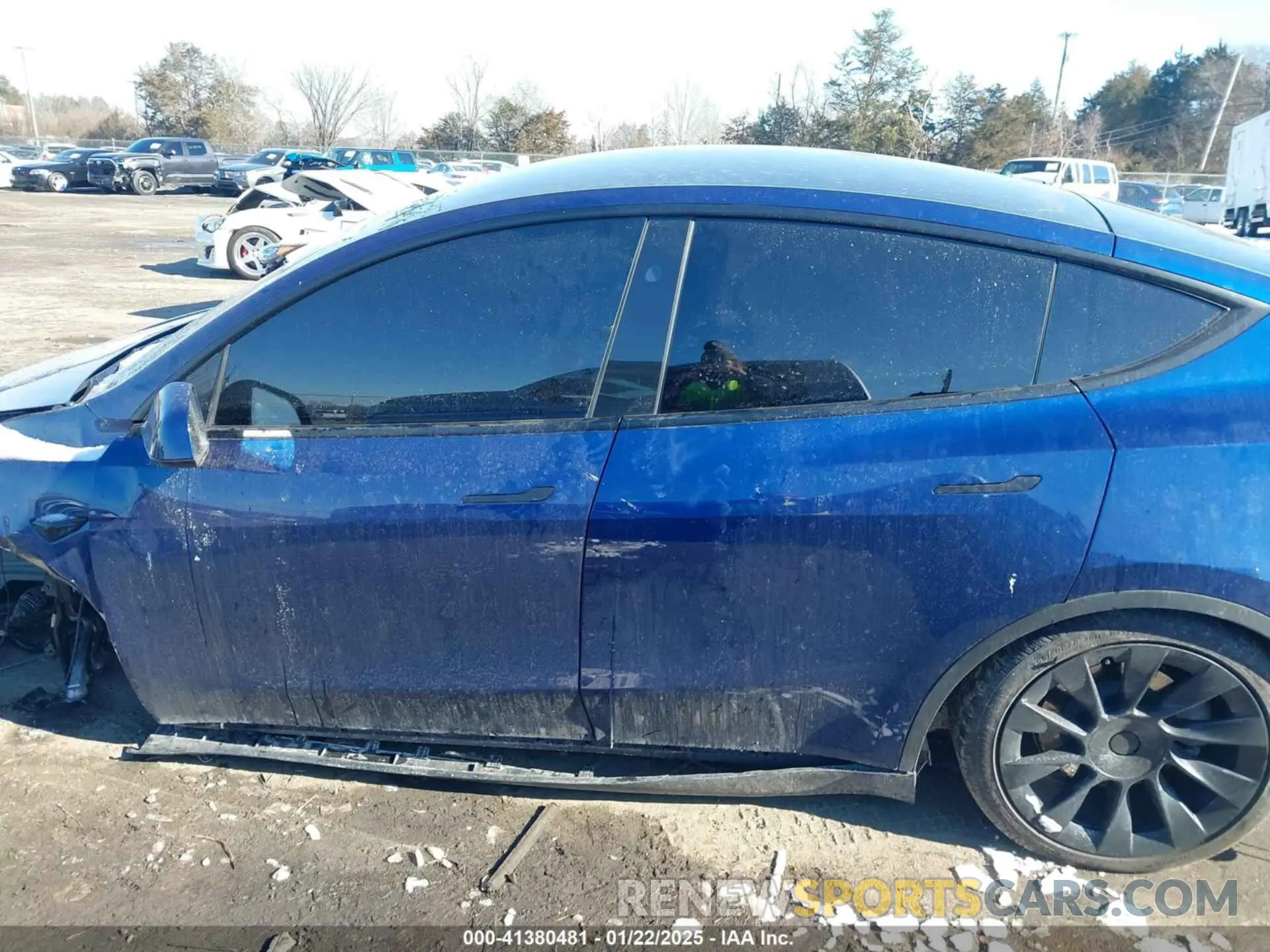 14 fotografías del automóvil dañado 7SAYGDEE5RA252075 TESLA MODEL Y 2024