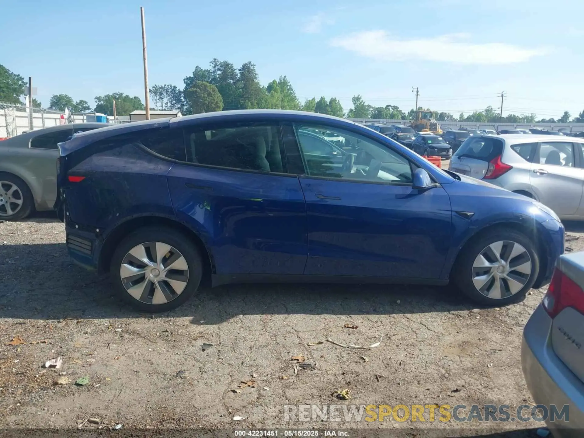 13 fotografías del automóvil dañado 7SAYGDEE5RA285075 TESLA MODEL Y 2024