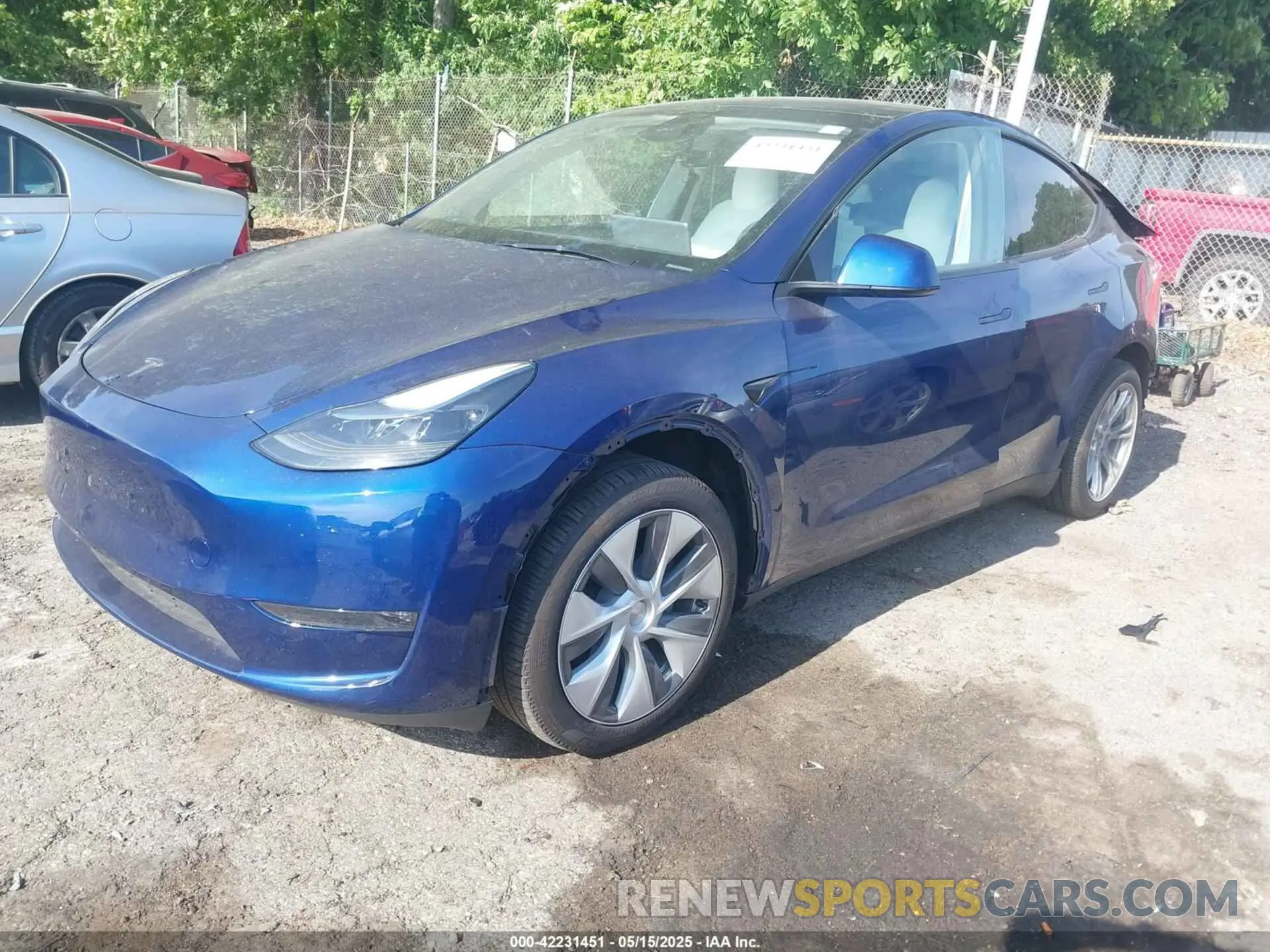 2 fotografías del automóvil dañado 7SAYGDEE5RA285075 TESLA MODEL Y 2024
