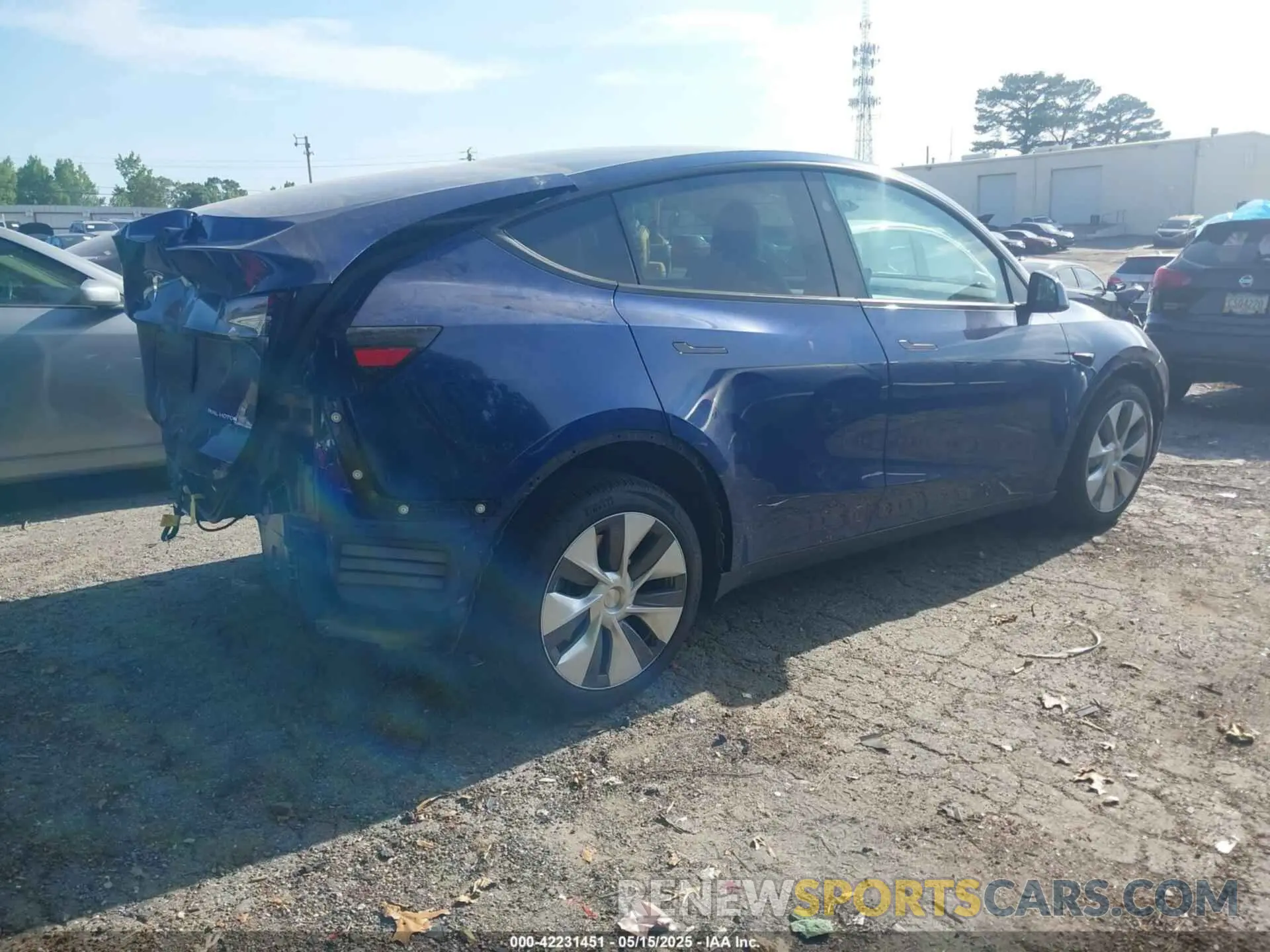 4 fotografías del automóvil dañado 7SAYGDEE5RA285075 TESLA MODEL Y 2024