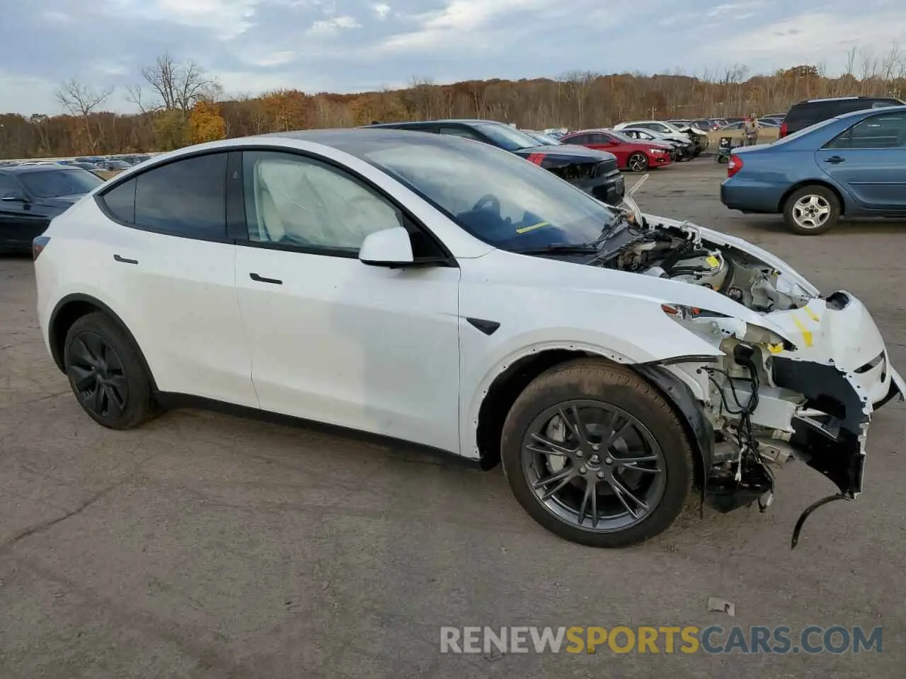 4 fotografías del automóvil dañado 7SAYGDEE5RF130688 TESLA MODEL Y 2024