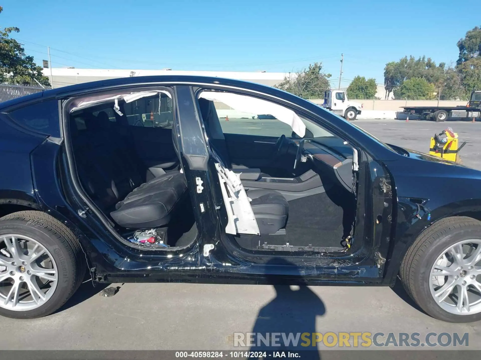 14 fotografías del automóvil dañado 7SAYGDEE5RF982457 TESLA MODEL Y 2024