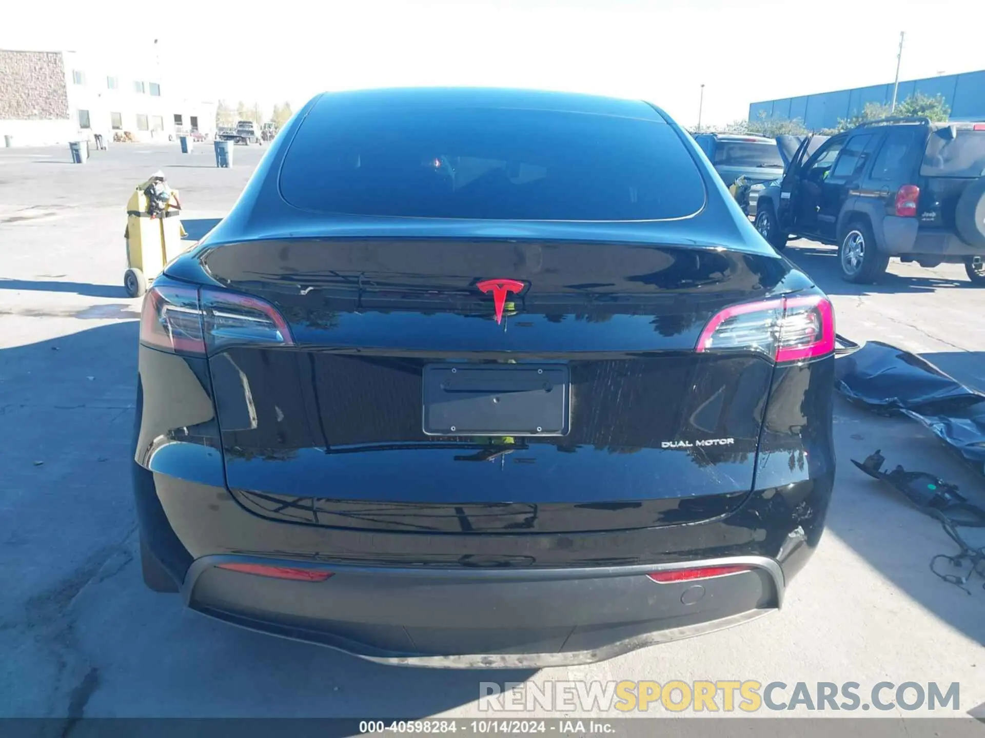 17 fotografías del automóvil dañado 7SAYGDEE5RF982457 TESLA MODEL Y 2024