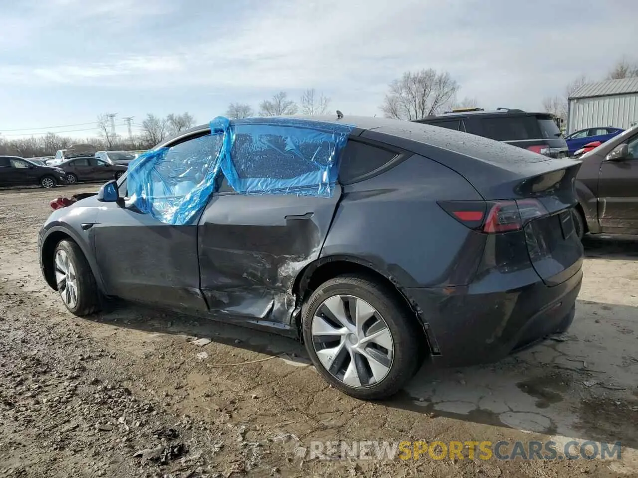 2 fotografías del automóvil dañado 7SAYGDEE5RF995614 TESLA MODEL Y 2024