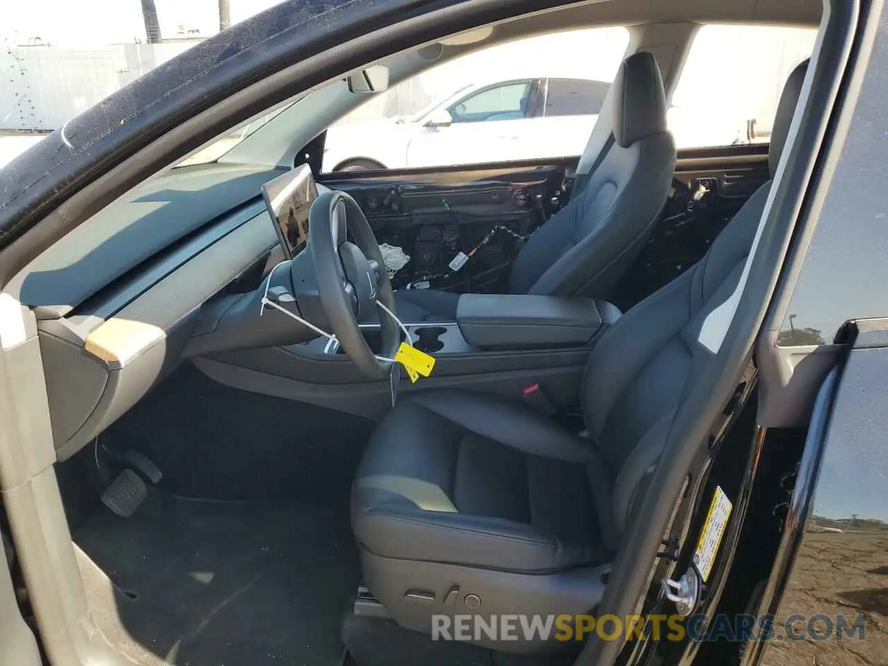 7 fotografías del automóvil dañado 7SAYGDEE6RA215519 TESLA MODEL Y 2024
