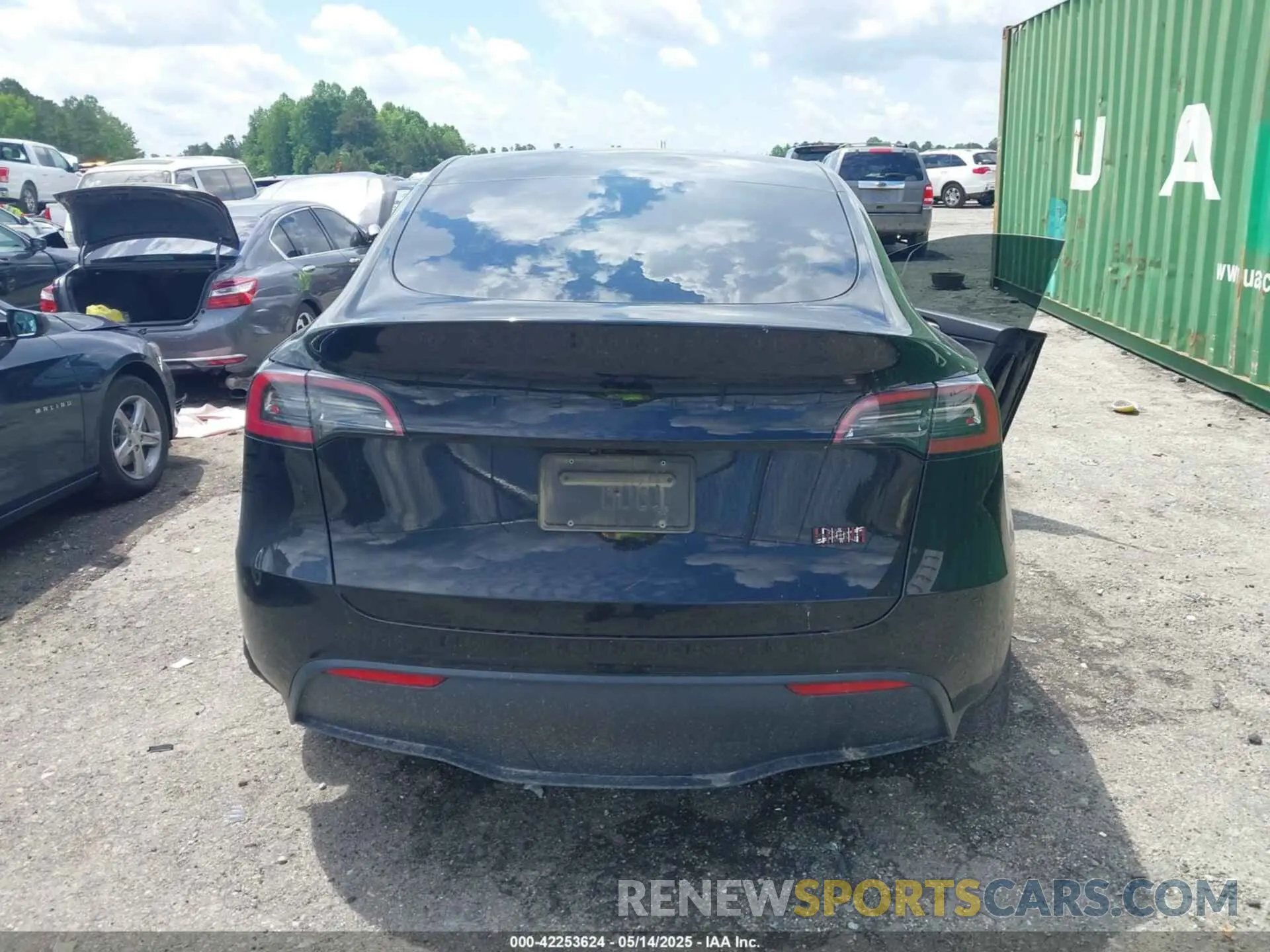17 fotografías del automóvil dañado 7SAYGDEE6RA218338 TESLA MODEL Y 2024