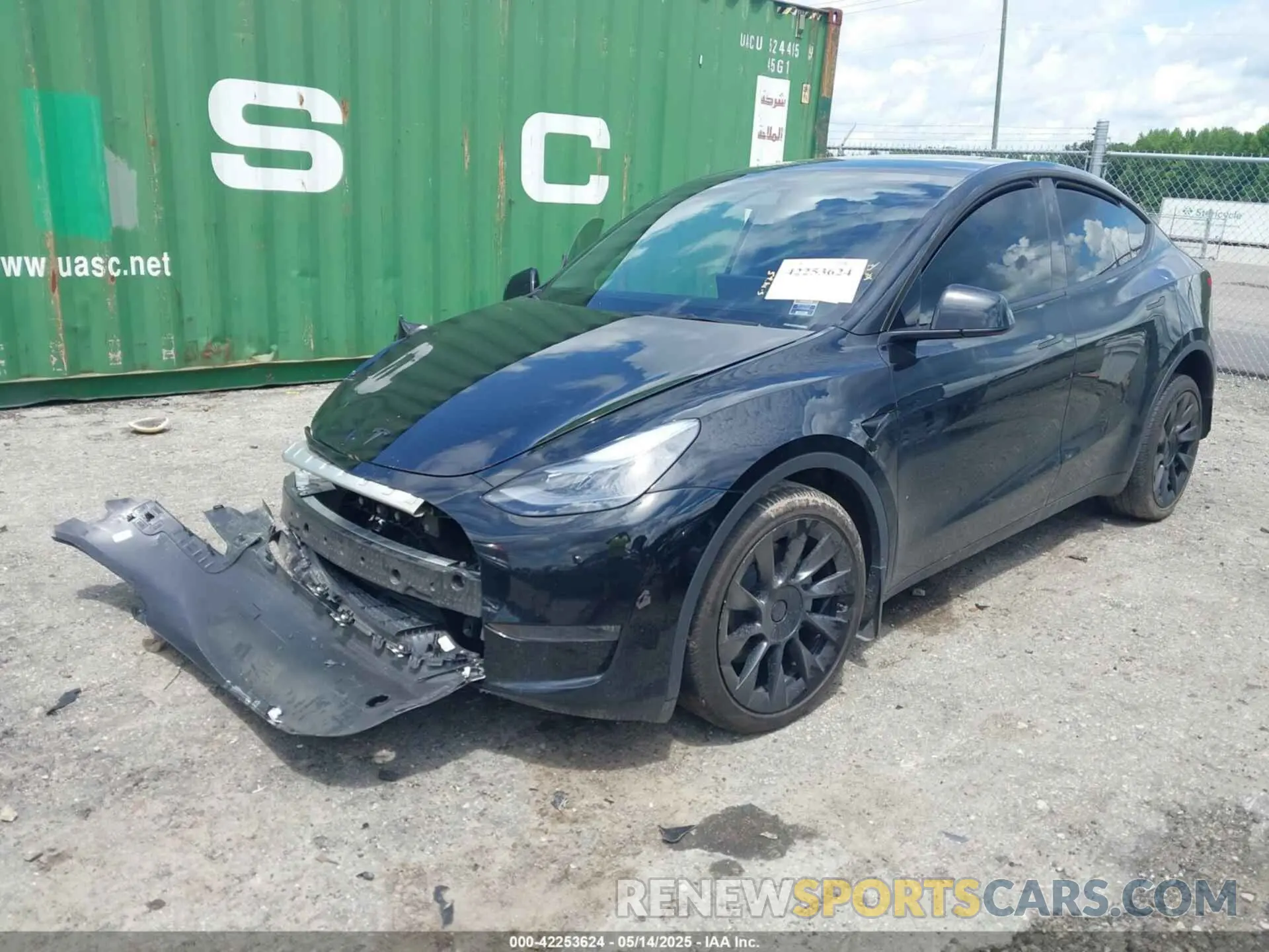 2 fotografías del automóvil dañado 7SAYGDEE6RA218338 TESLA MODEL Y 2024
