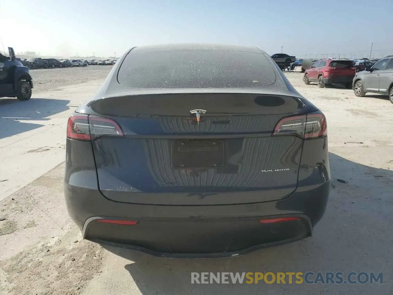 6 fotografías del automóvil dañado 7SAYGDEE6RA231574 TESLA MODEL Y 2024