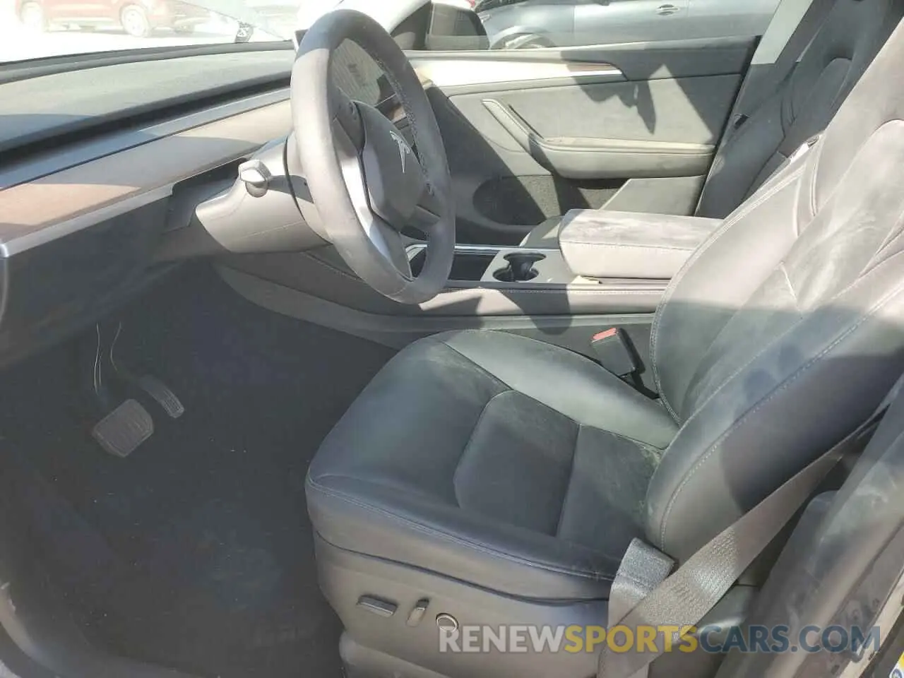 7 fotografías del automóvil dañado 7SAYGDEE6RA231574 TESLA MODEL Y 2024