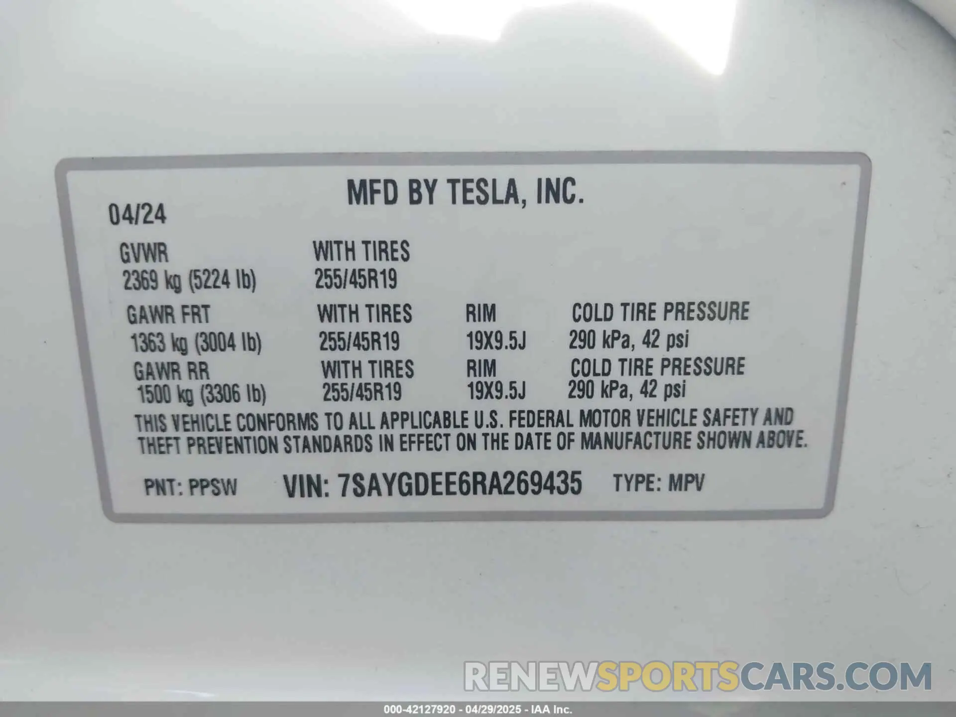 9 fotografías del automóvil dañado 7SAYGDEE6RA269435 TESLA MODEL Y 2024