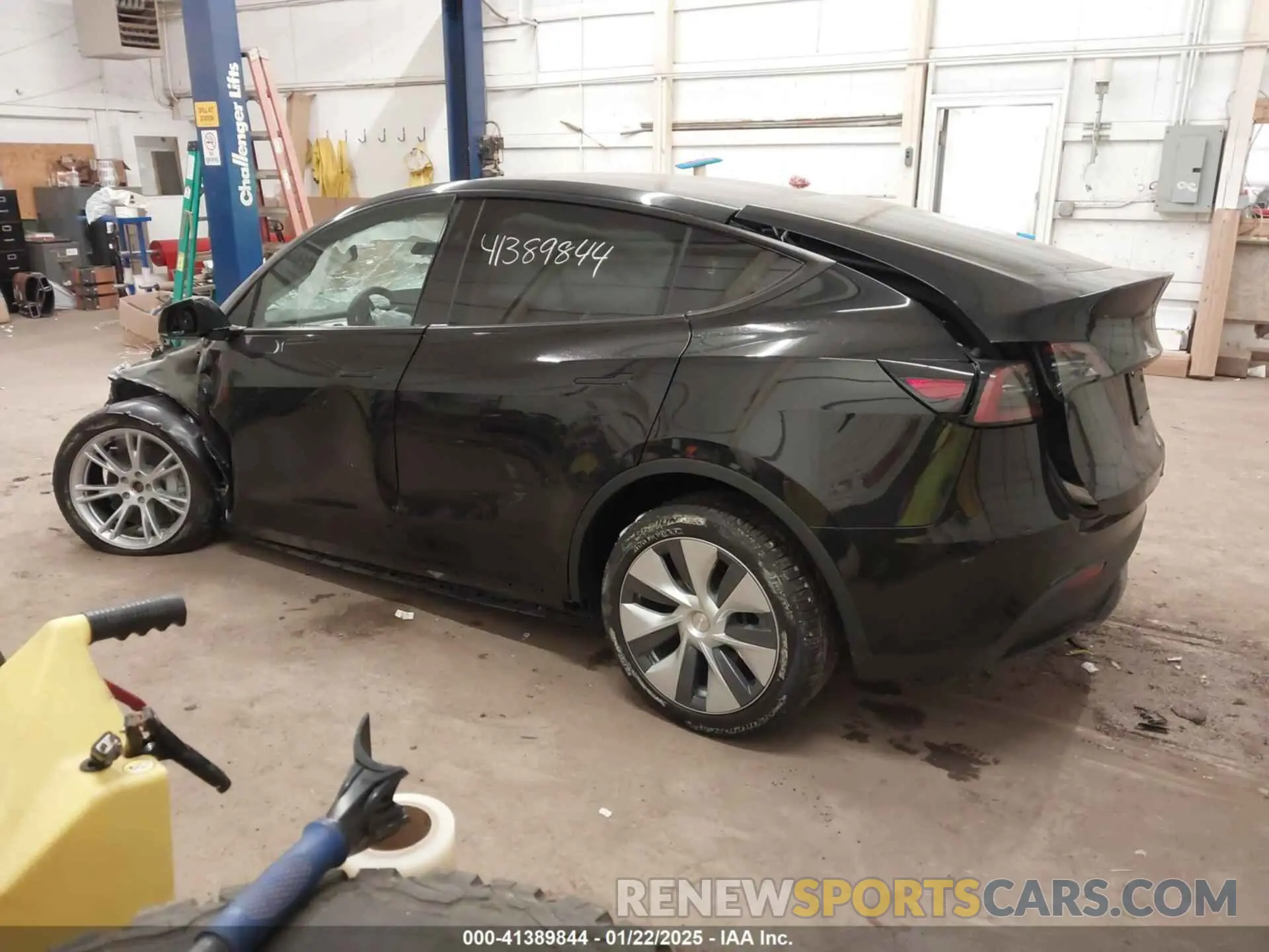 13 fotografías del automóvil dañado 7SAYGDEE6RA288826 TESLA MODEL Y 2024