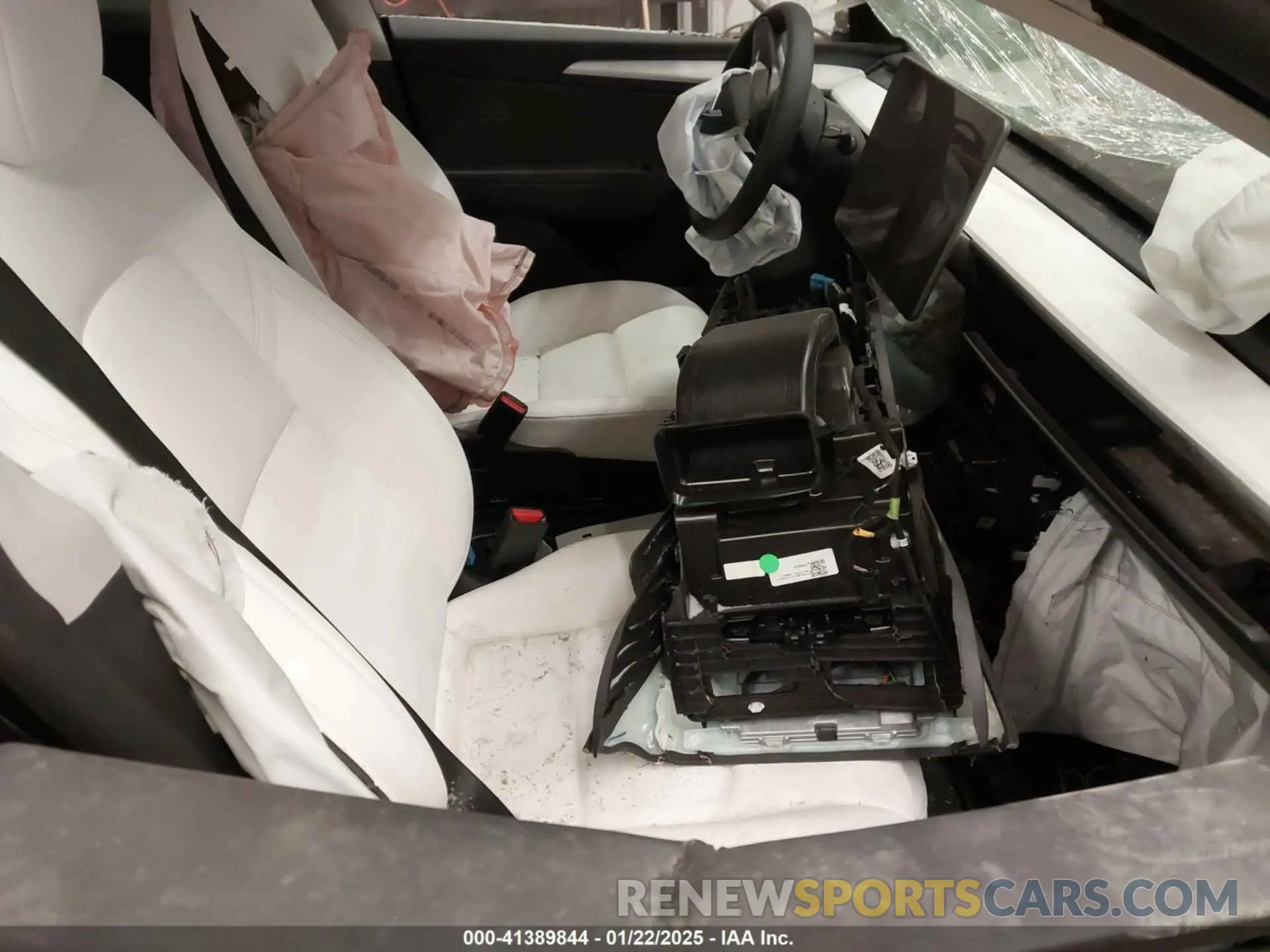5 fotografías del automóvil dañado 7SAYGDEE6RA288826 TESLA MODEL Y 2024