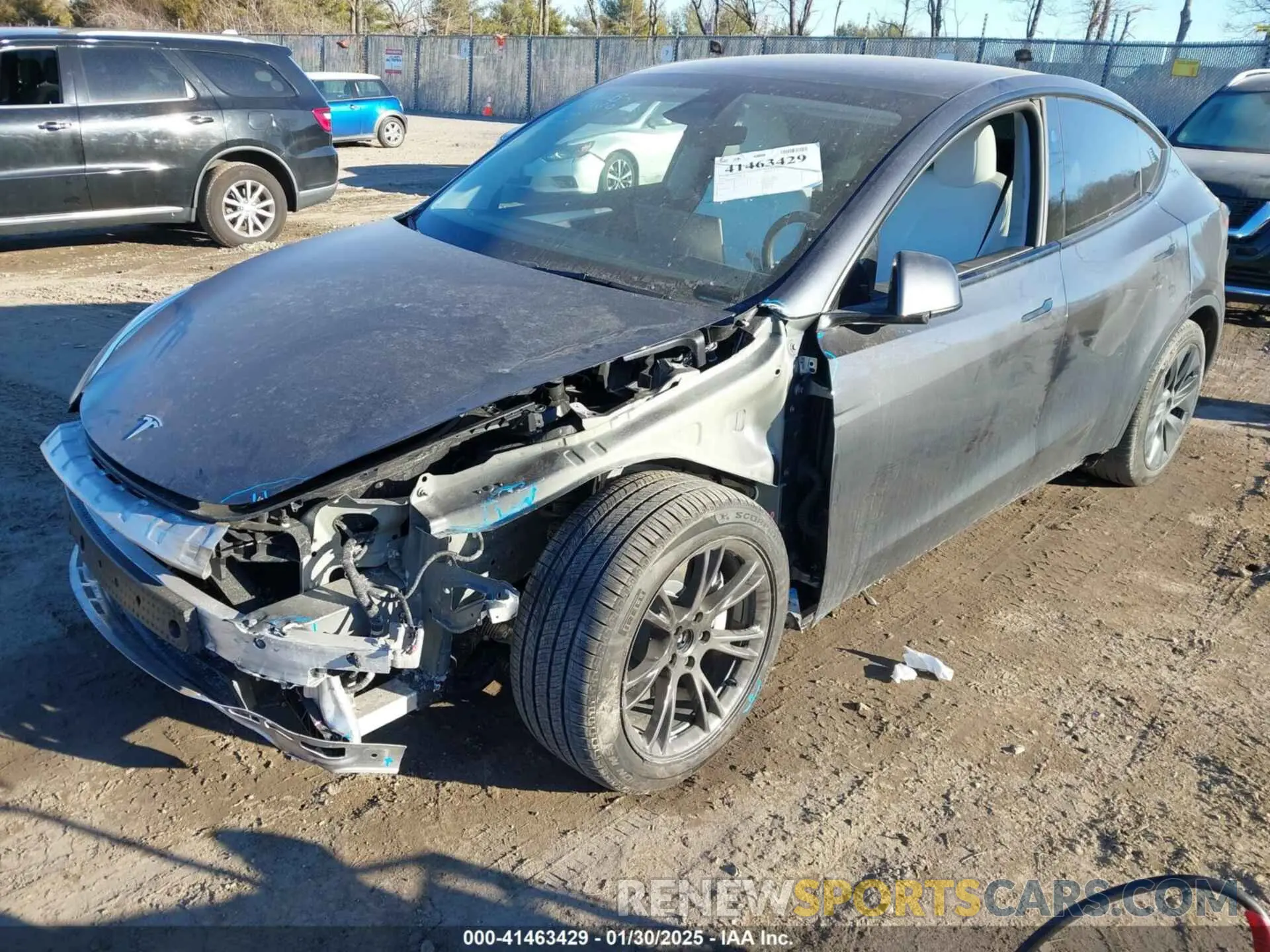 2 fotografías del automóvil dañado 7SAYGDEE6RA321453 TESLA MODEL Y 2024