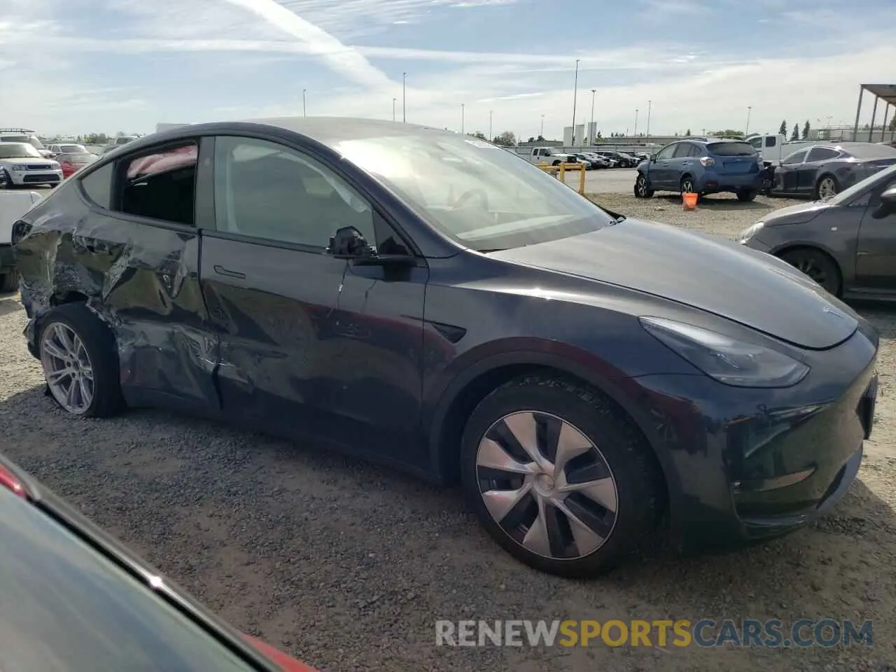 4 fotografías del automóvil dañado 7SAYGDEE6RF009474 TESLA MODEL Y 2024