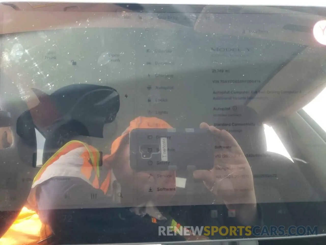9 fotografías del automóvil dañado 7SAYGDEE6RF009474 TESLA MODEL Y 2024