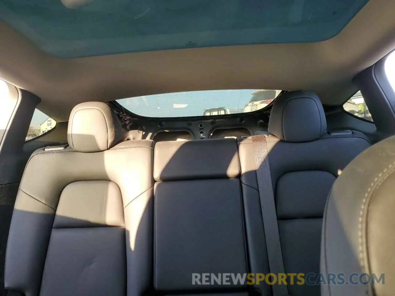 10 fotografías del automóvil dañado 7SAYGDEE6RF013752 TESLA MODEL Y 2024