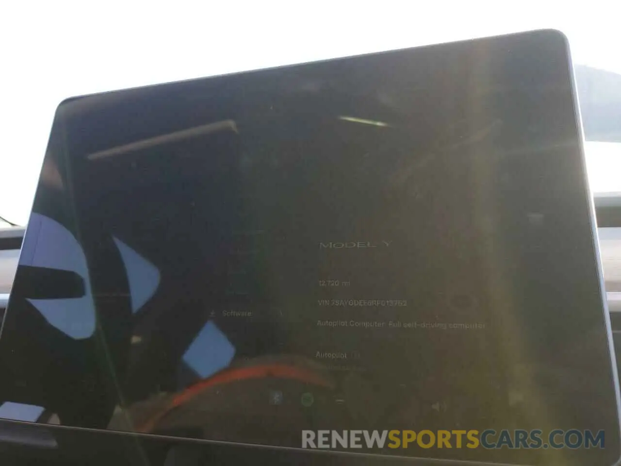 9 fotografías del automóvil dañado 7SAYGDEE6RF013752 TESLA MODEL Y 2024