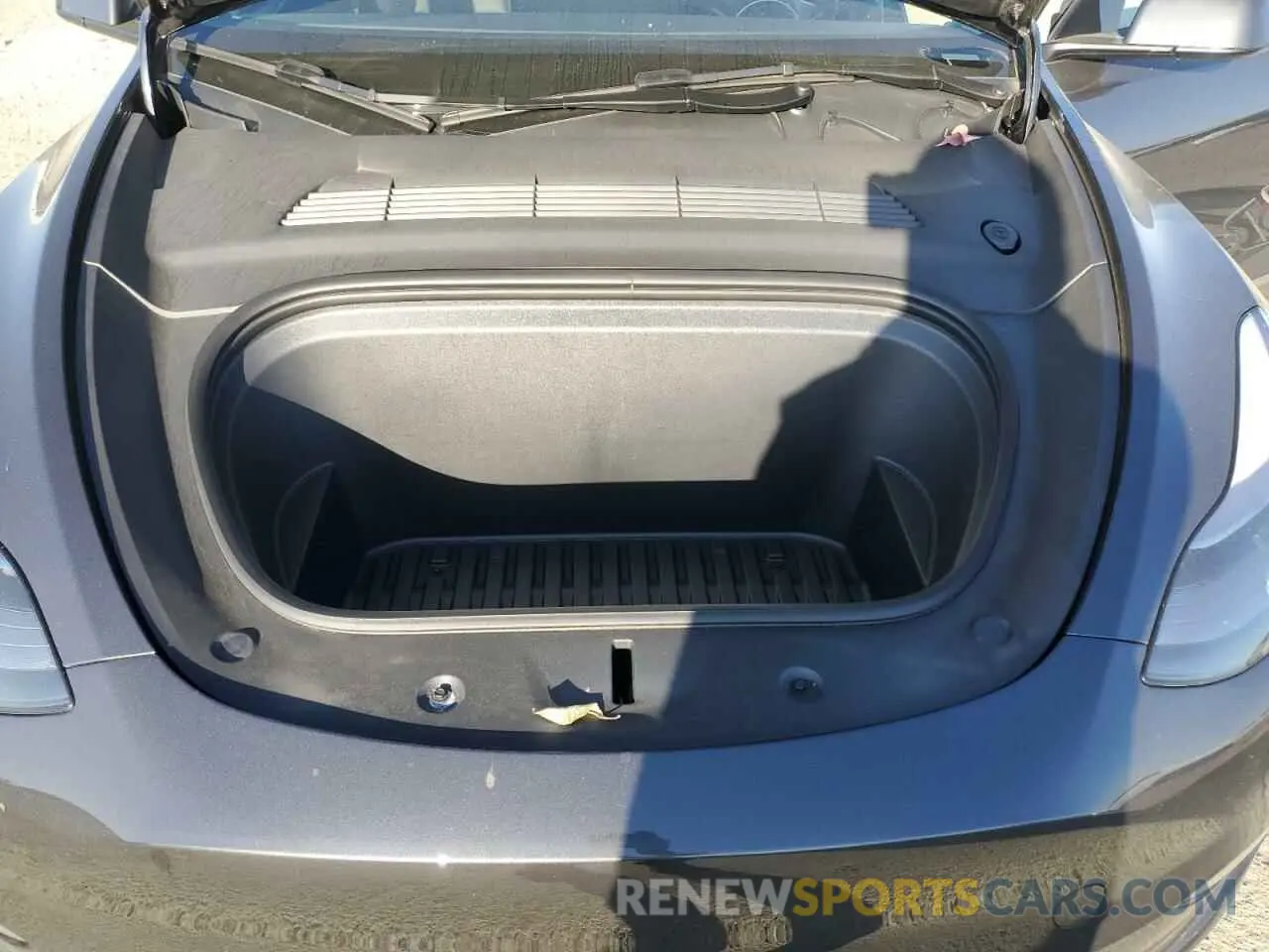 11 fotografías del automóvil dañado 7SAYGDEE6RF060859 TESLA MODEL Y 2024
