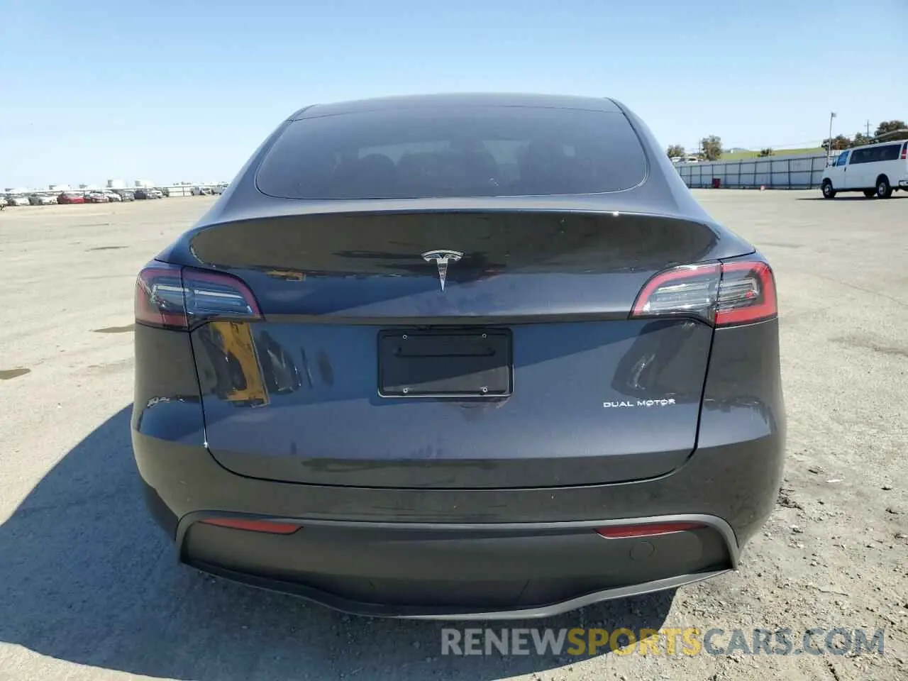 6 fotografías del automóvil dañado 7SAYGDEE6RF060859 TESLA MODEL Y 2024