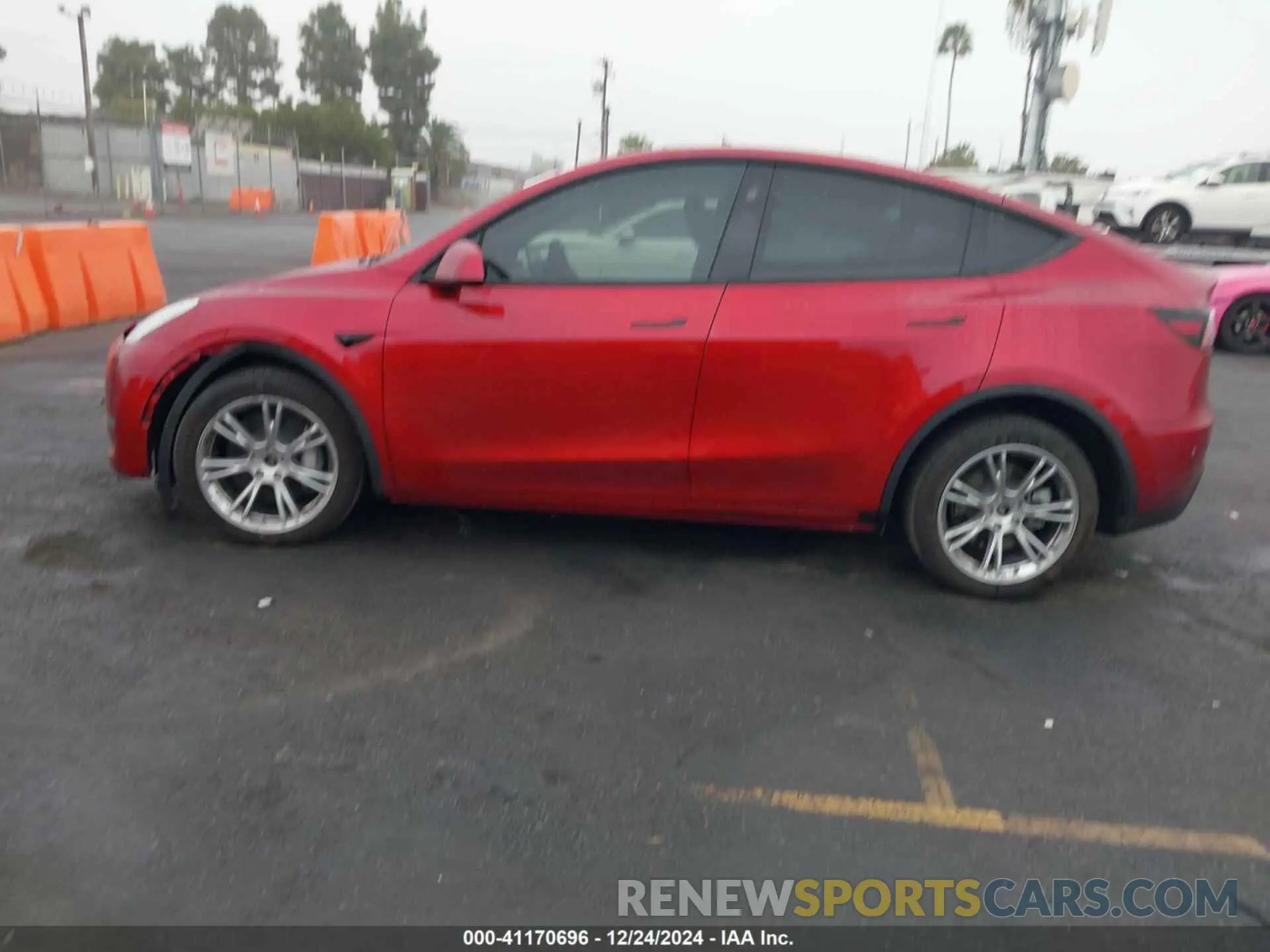14 fotografías del automóvil dañado 7SAYGDEE6RF076107 TESLA MODEL Y 2024