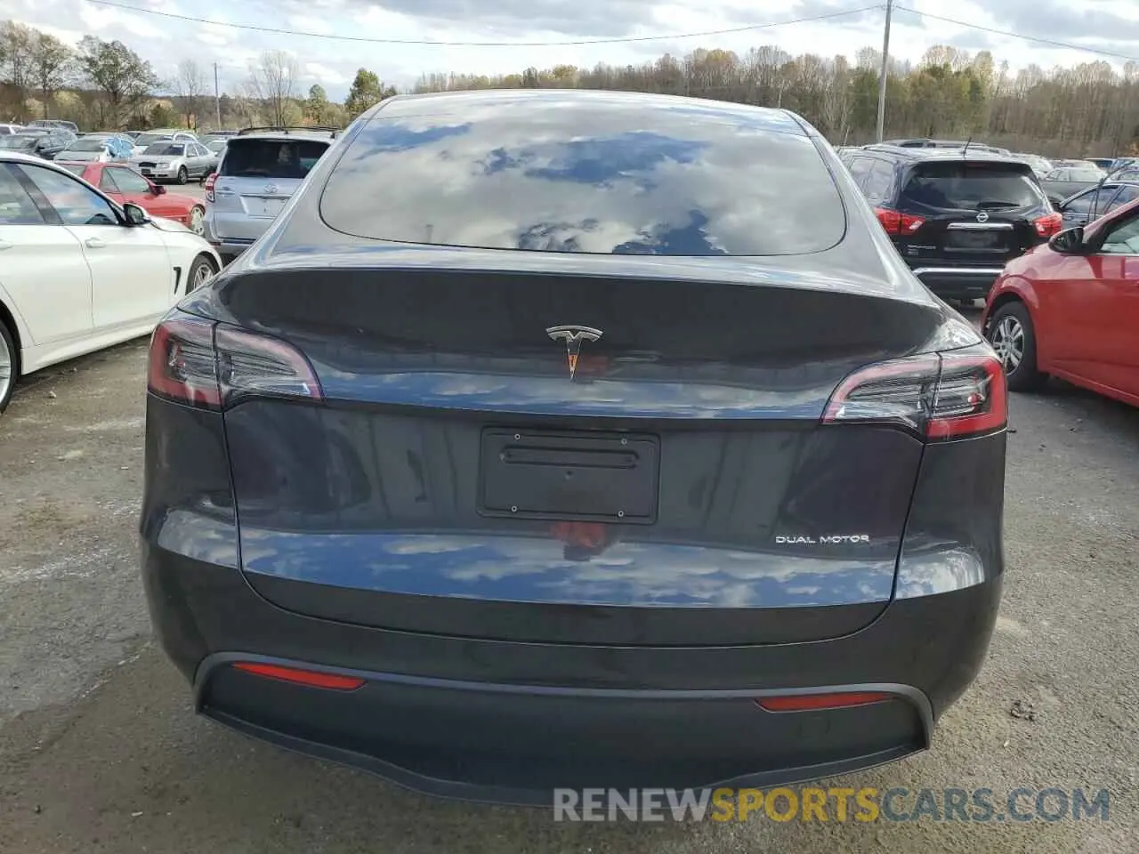 6 fotografías del automóvil dañado 7SAYGDEE6RF161464 TESLA MODEL Y 2024