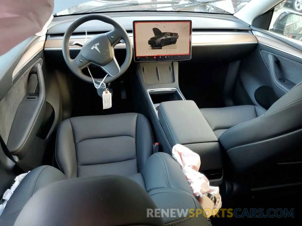 8 fotografías del automóvil dañado 7SAYGDEE6RF161464 TESLA MODEL Y 2024