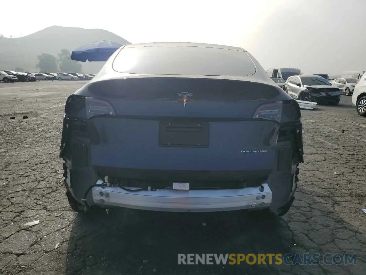 6 fotografías del automóvil dañado 7SAYGDEE6RF178829 TESLA MODEL Y 2024