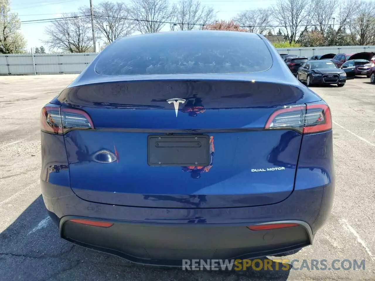 6 fotografías del automóvil dañado 7SAYGDEE6RF988459 TESLA MODEL Y 2024
