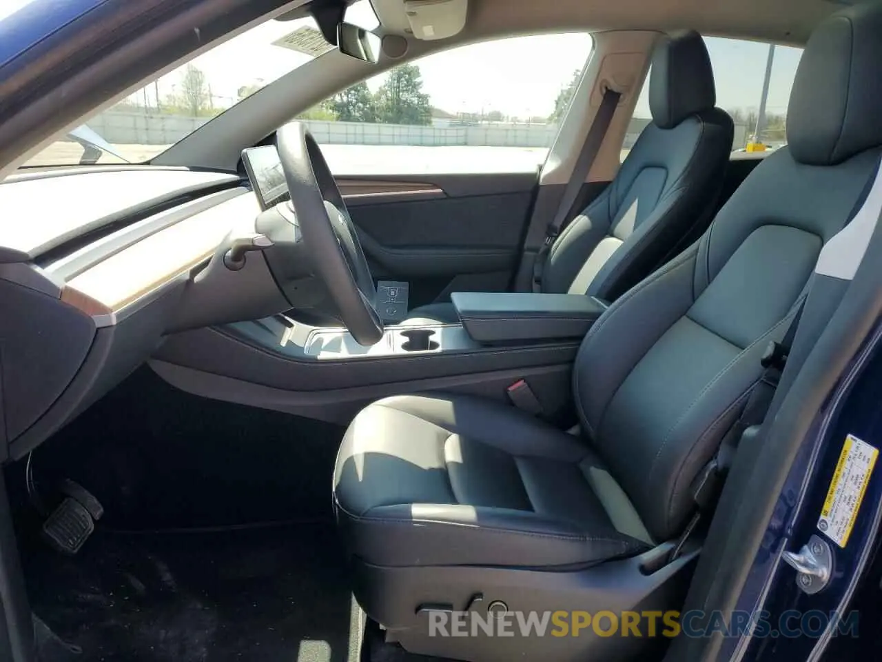 7 fotografías del automóvil dañado 7SAYGDEE6RF988459 TESLA MODEL Y 2024
