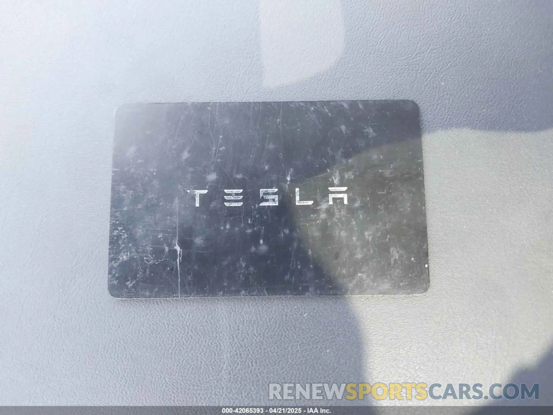 11 fotografías del automóvil dañado 7SAYGDEE7RA240977 TESLA MODEL Y 2024