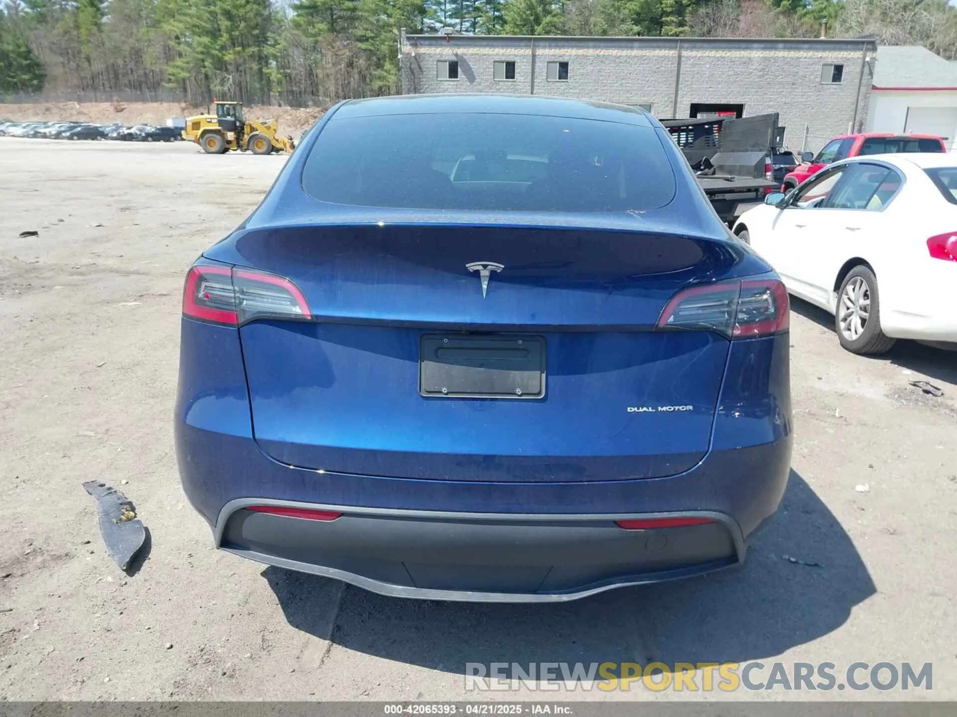 16 fotografías del automóvil dañado 7SAYGDEE7RA240977 TESLA MODEL Y 2024