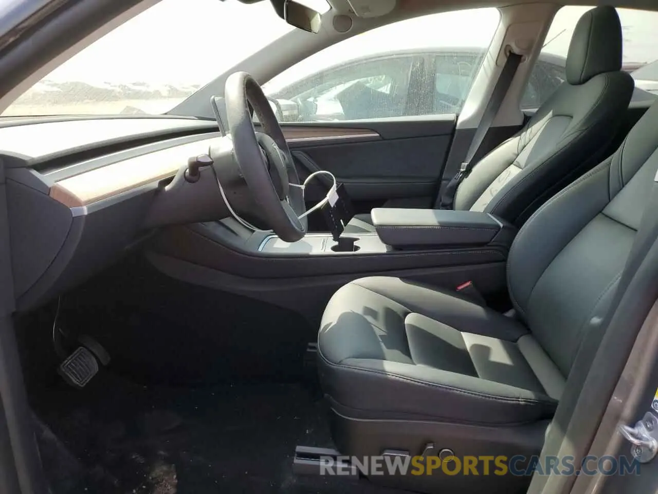 7 fotografías del automóvil dañado 7SAYGDEE7RA288057 TESLA MODEL Y 2024