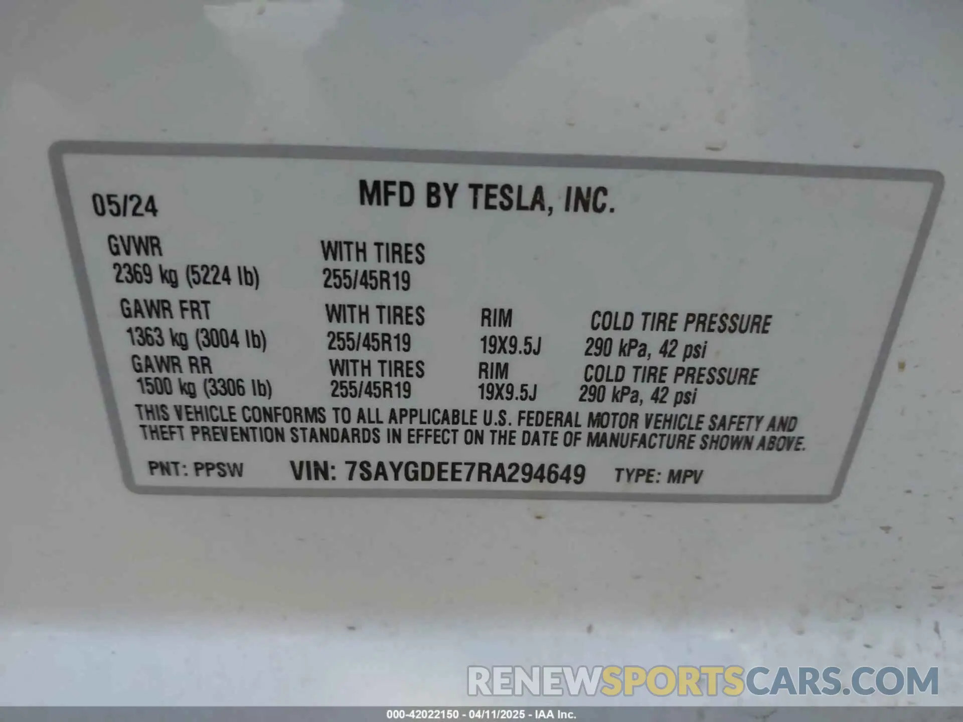 9 fotografías del automóvil dañado 7SAYGDEE7RA294649 TESLA MODEL Y 2024