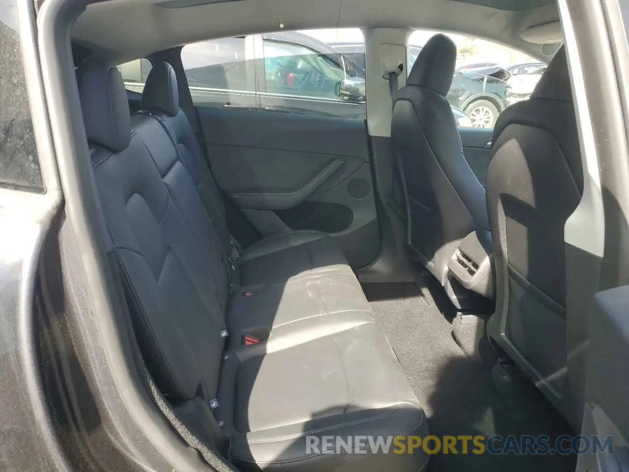 11 fotografías del automóvil dañado 7SAYGDEE7RA307013 TESLA MODEL Y 2024